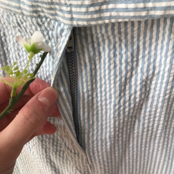 Jones New York seersucker capris - Picture 6 of 7